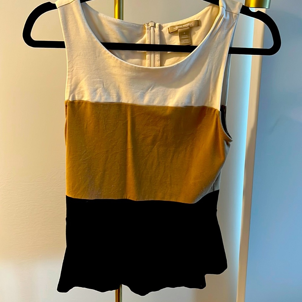 Banana republic tri color peplum day to night ready! Great conditions